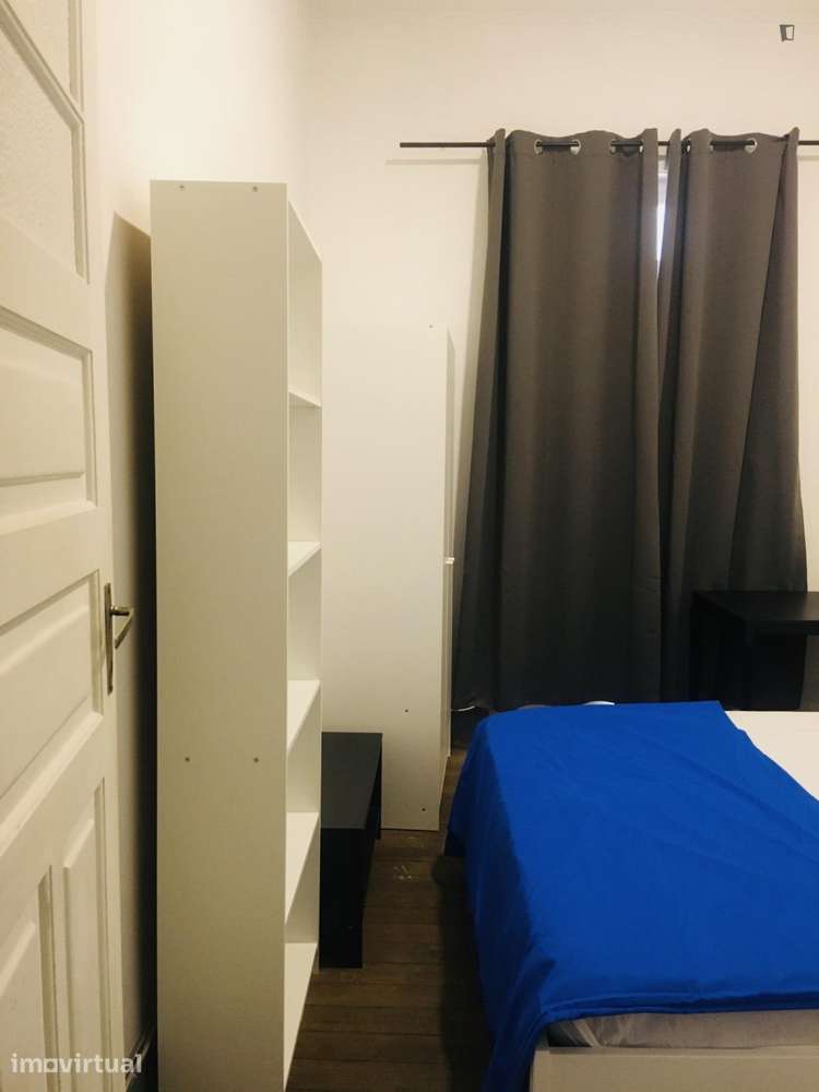 Quarto - localizado em Alameda Lisbon - Grande imagem: 5/13