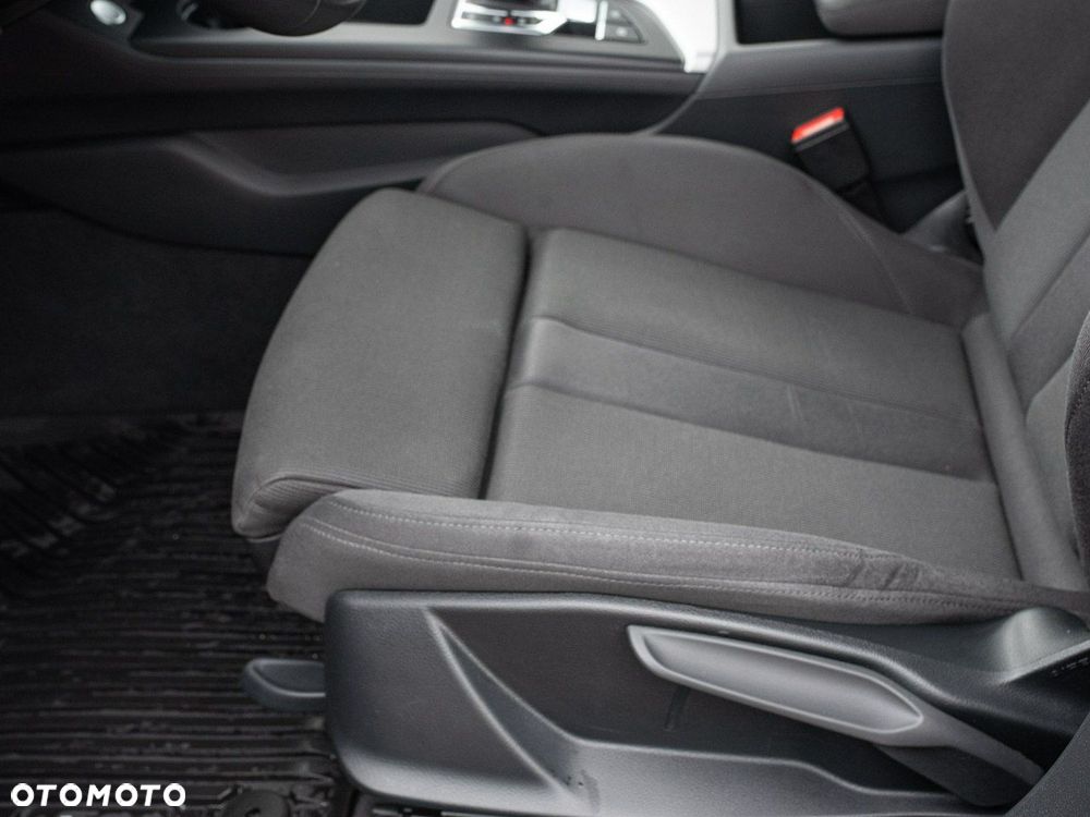 Audi A4 Avant - 11
