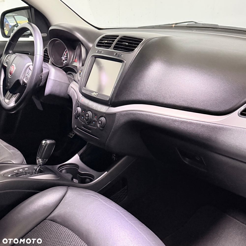 Fiat Freemont 2.0 Multijet Lounge AWD - 11