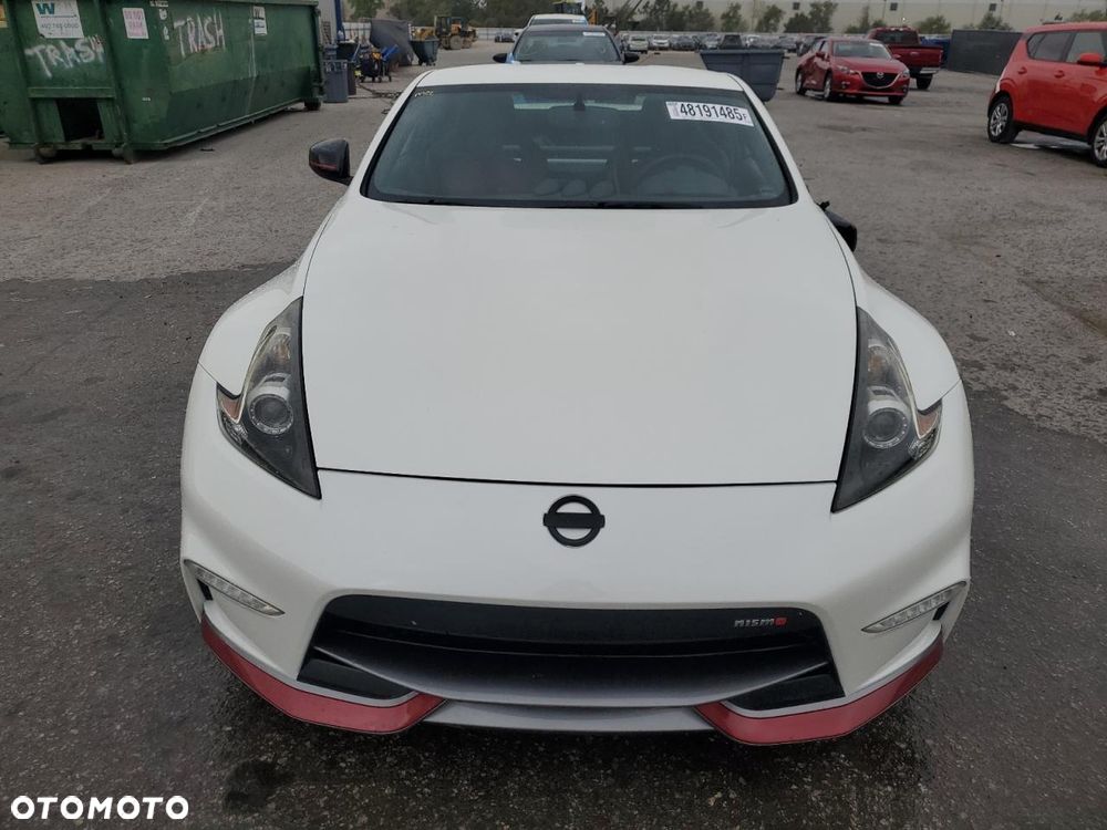 Nissan 370 Z - 3