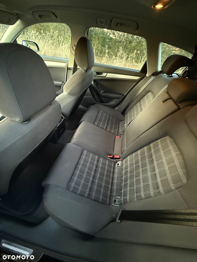Audi A4 Avant 2.0 TDI ultra - 23