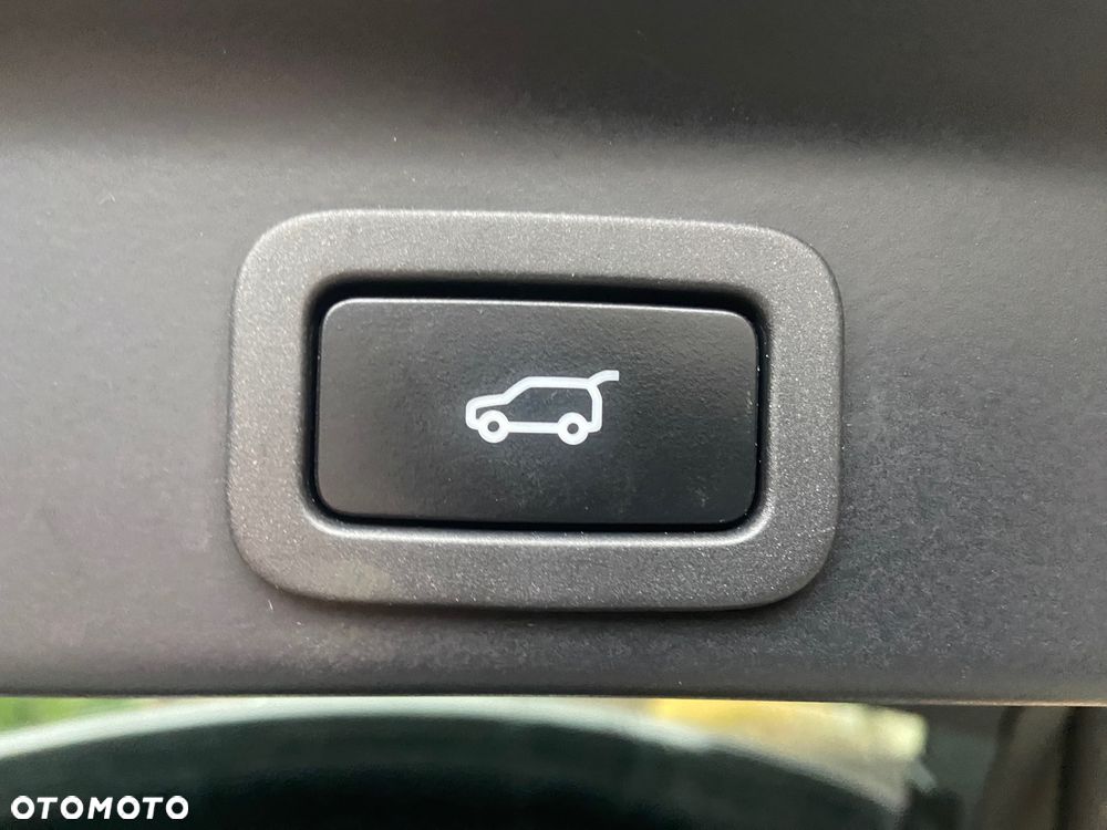 Jaguar F-Pace 2.0 i4P AWD R-Sport - 18