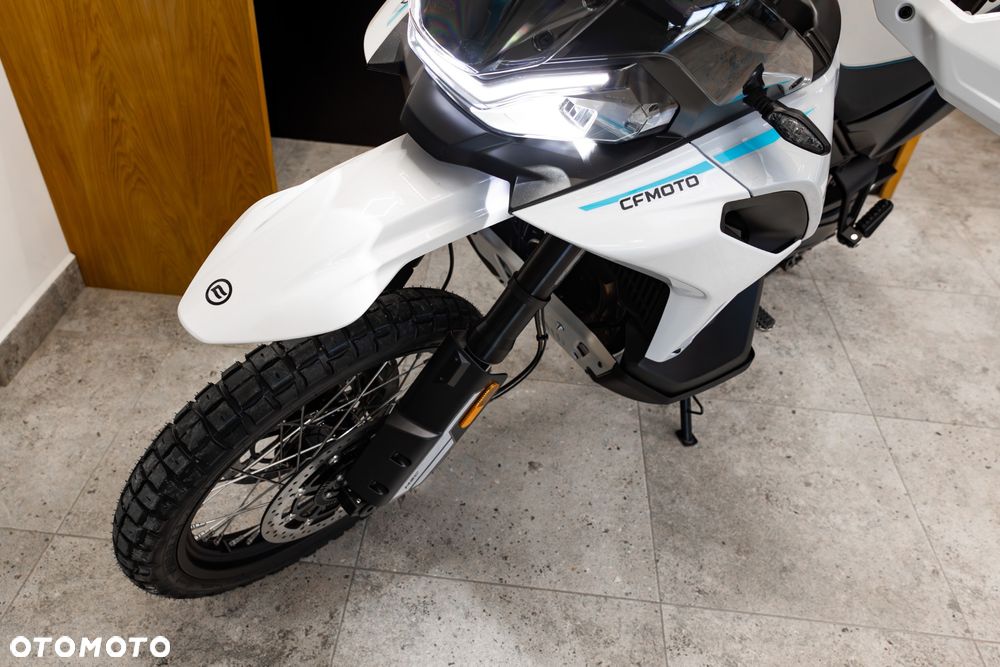 CFMoto MT-X - 4
