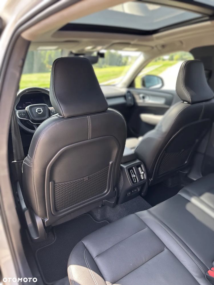 Volvo XC 40 B5 AWD Ultimate Dark - 17