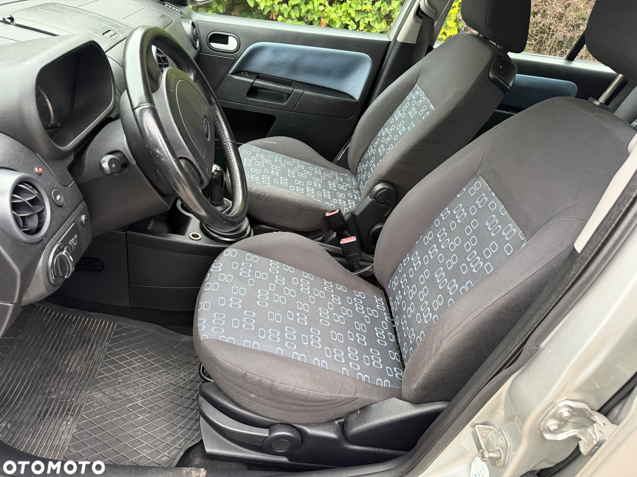 Ford Fusion 1.4 Ambiente - 12