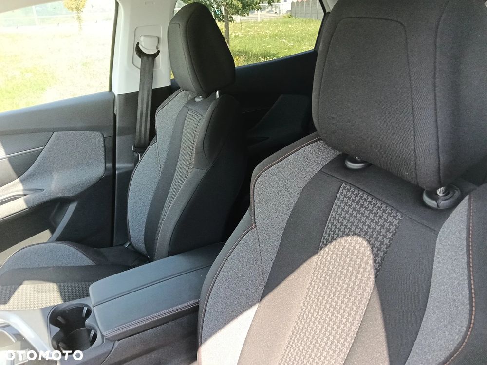 Peugeot 3008 BlueHDi 130 Stop & Start EAT8 Active - 18
