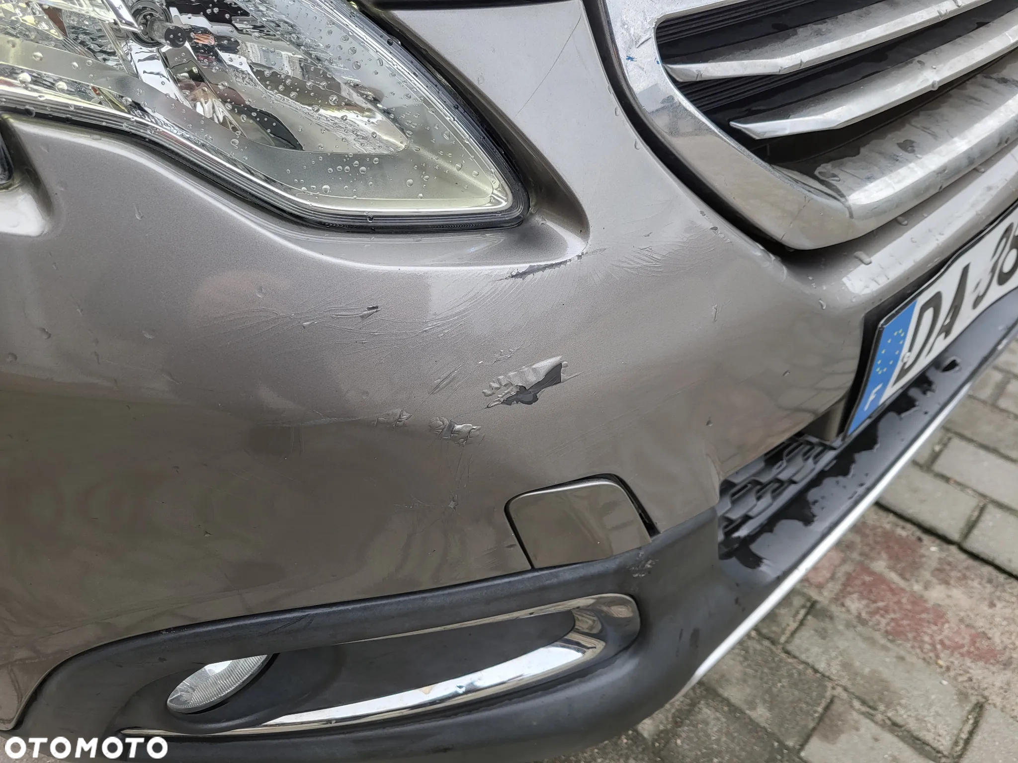 Peugeot 2008 e-HDi FAP 115 STOP & START Allure - 11