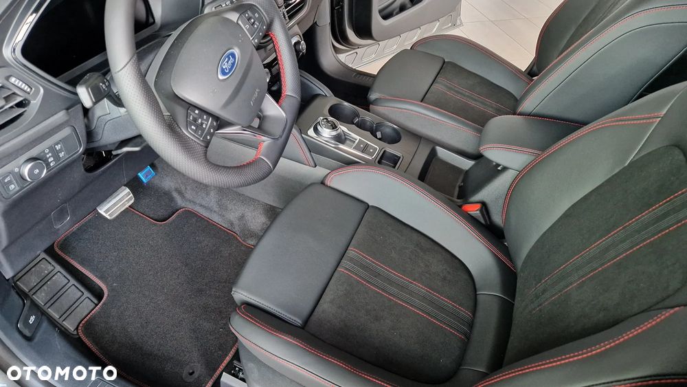 Ford Kuga 2.5 FHEV AWD ST-Line eCVT - 21