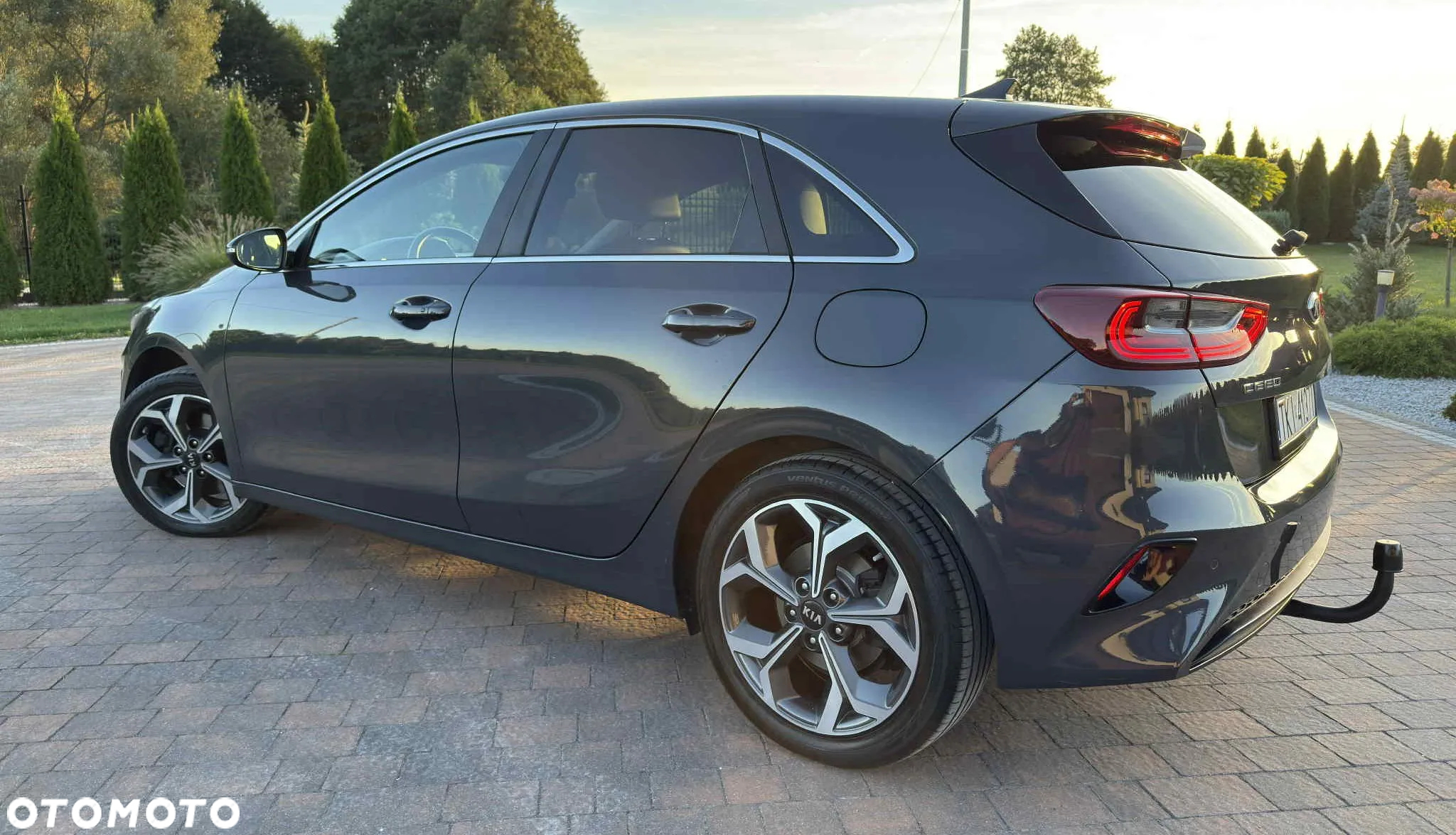 Kia Ceed - 14