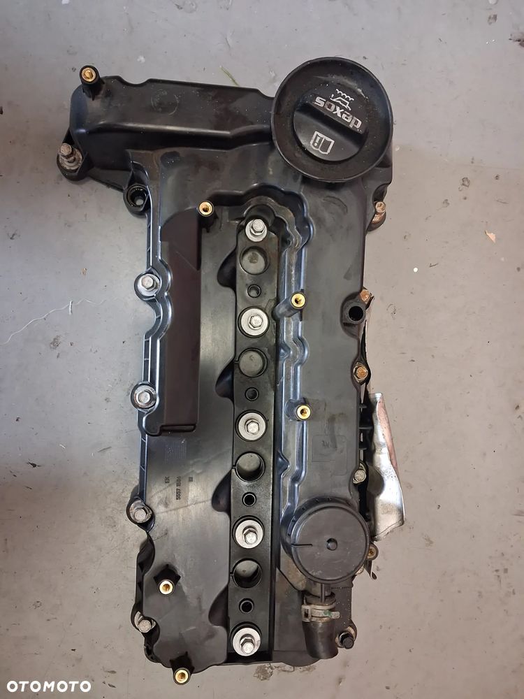 Pokrywa zaworów obudowa silnika opel 1.6 cdti astra mokka meriva insignia