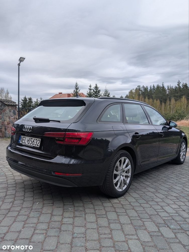 Audi A4 Avant - 4