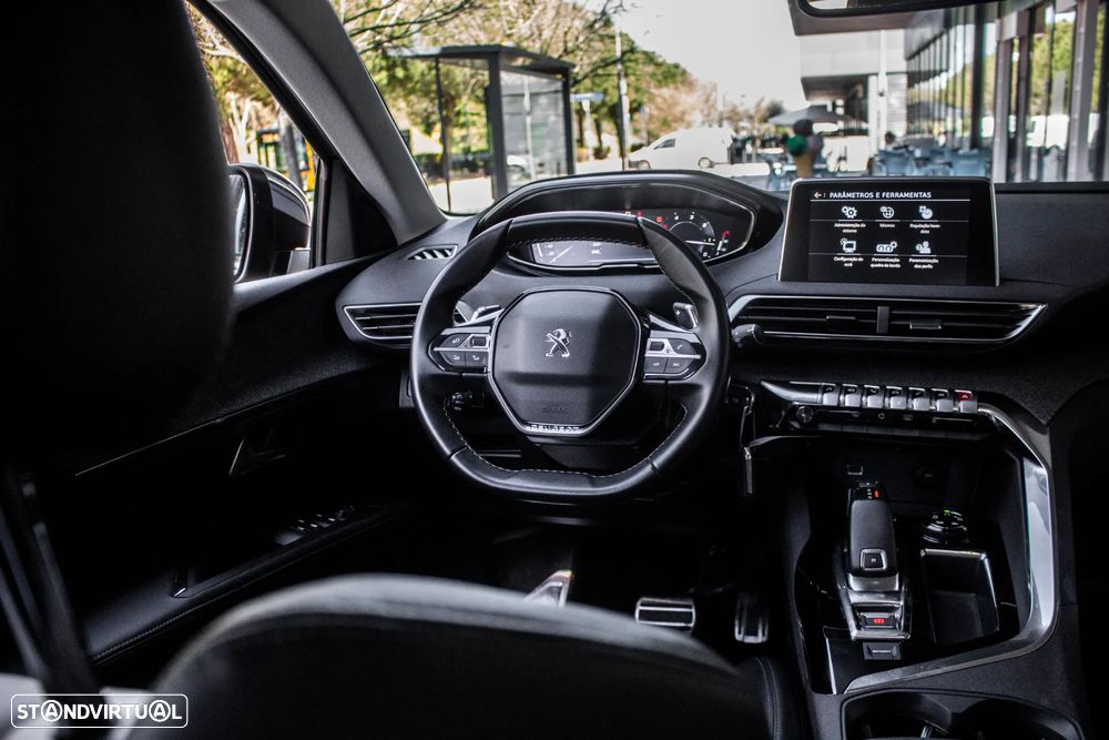 Peugeot 5008 BlueHDI 130 EAT8 Crossway - 33