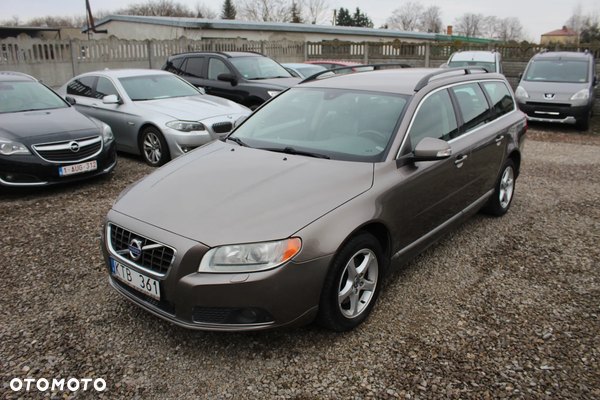 Volvo V70 2.4D Momentum