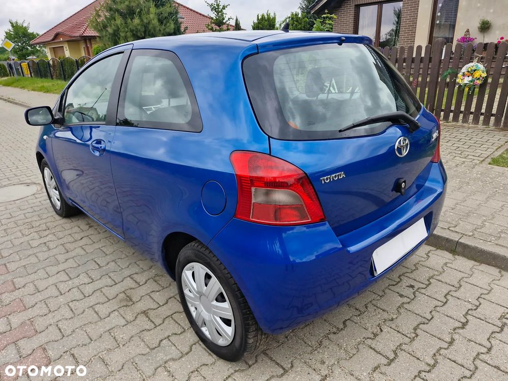 Toyota Yaris 1.0 Luna A/C - 31