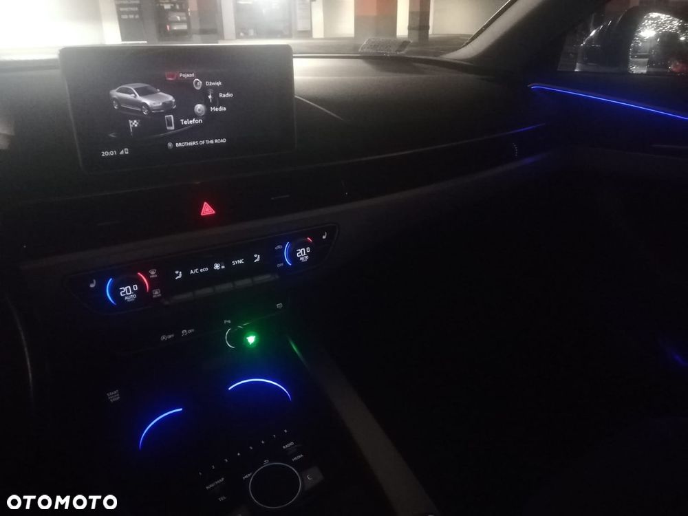 Audi A4 Limousine 35 TFSI mHEV S Line S tronic - 4