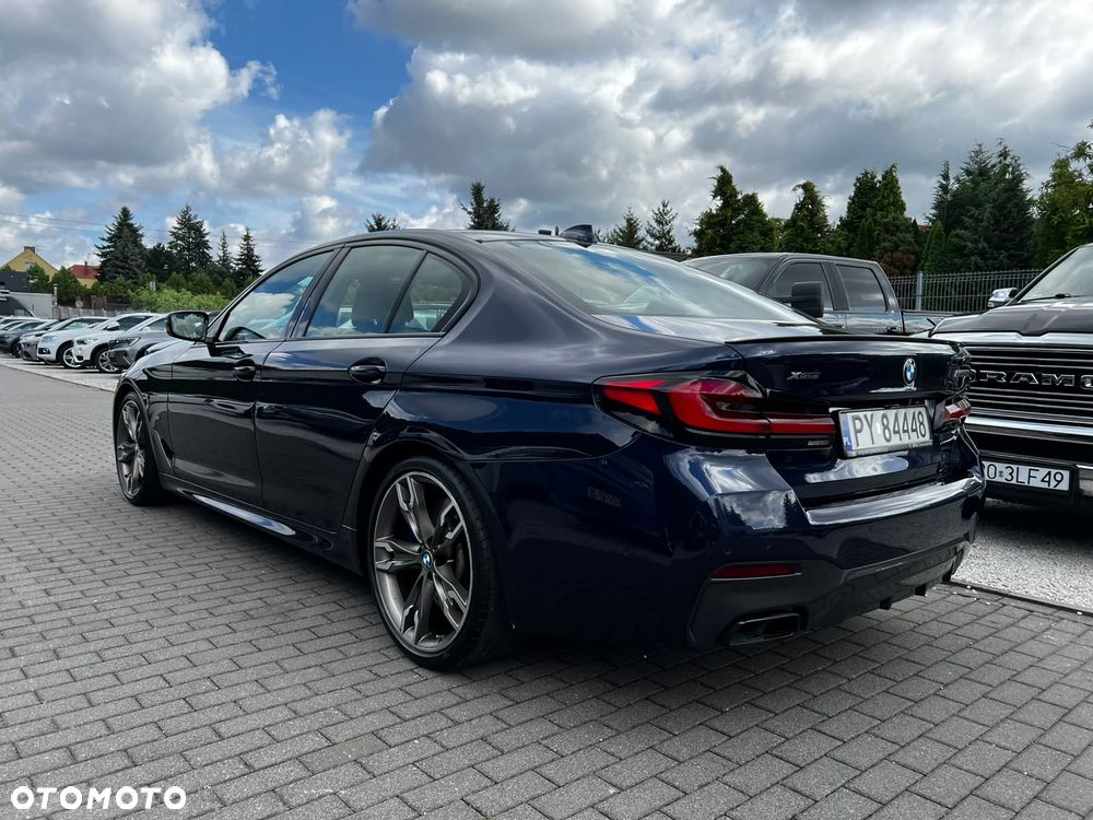 BMW Seria 5 M550i xDrive - 5