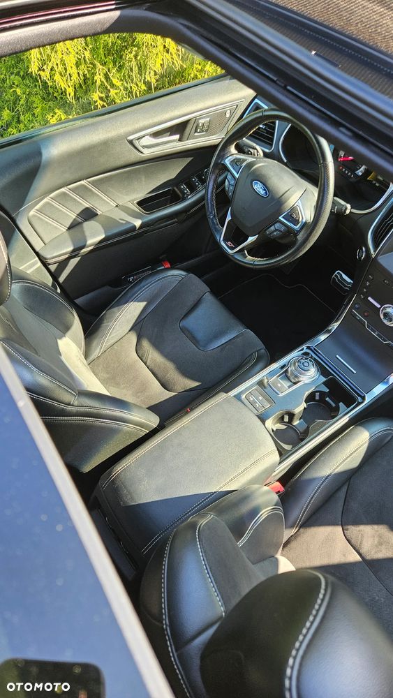 Ford Edge - 7