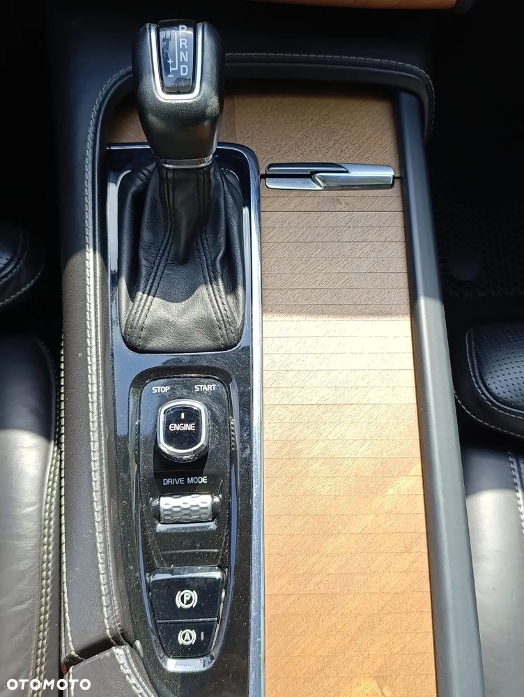 Volvo XC 90 D5 AWD Inscription - 17