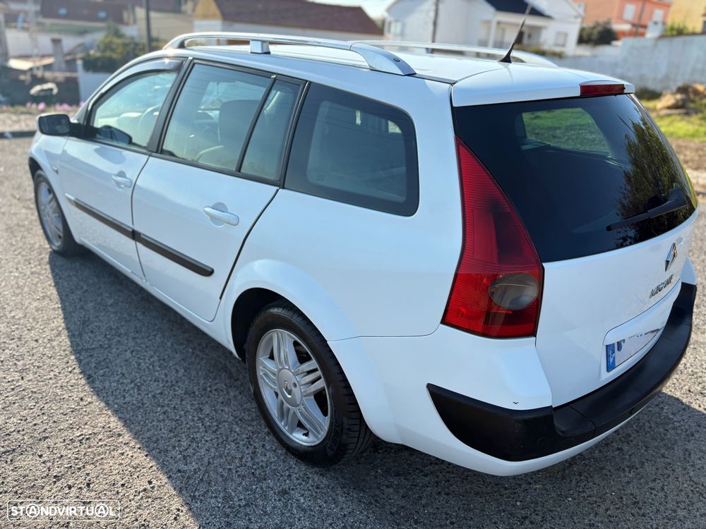 Renault Mégane Break 1.5 dCi C Authentique - 4