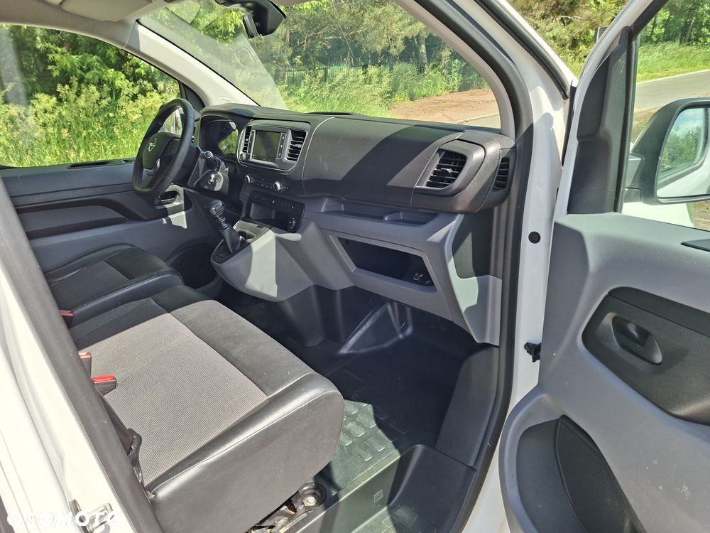 Opel Vivaro jak Expert Proace i Jumpy - 3