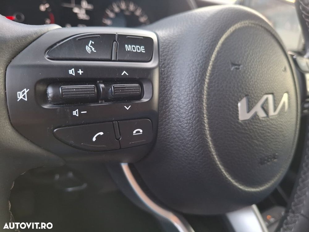 Kia Stonic - 25