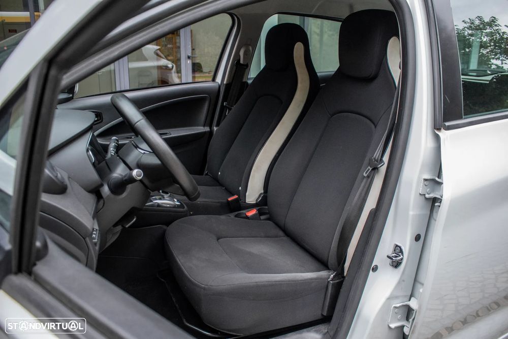 Renault Zoe (c/ Bateria) EV 50 110hp Equilibre - 27