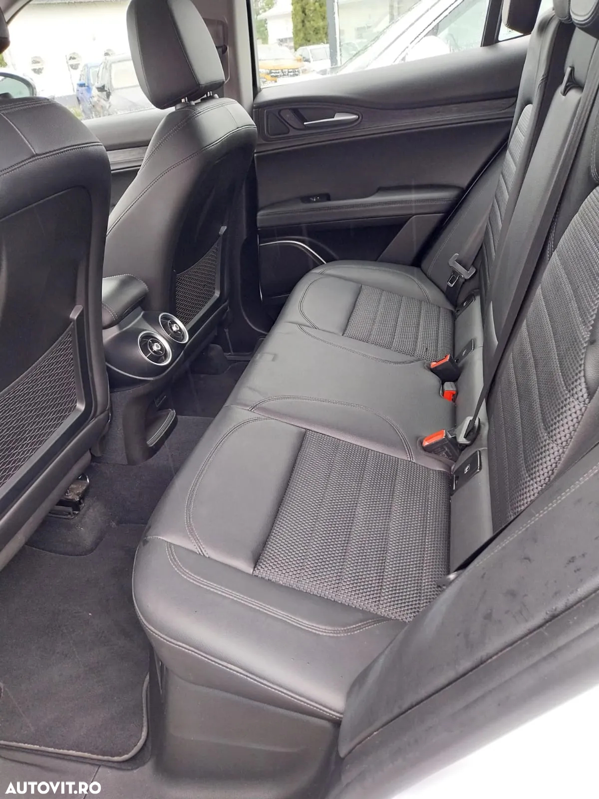 Alfa Romeo Stelvio - 4