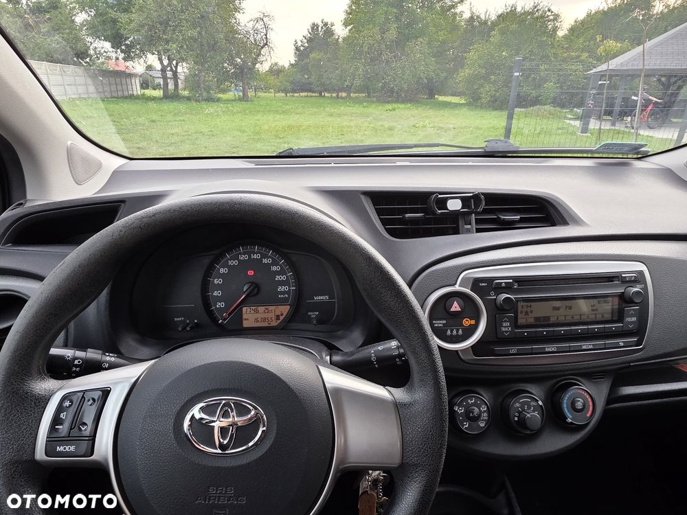 Toyota Yaris - 7
