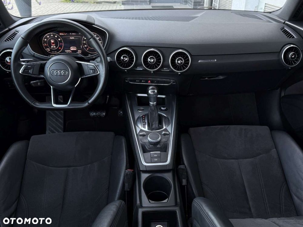 Audi TT Coupé - 8
