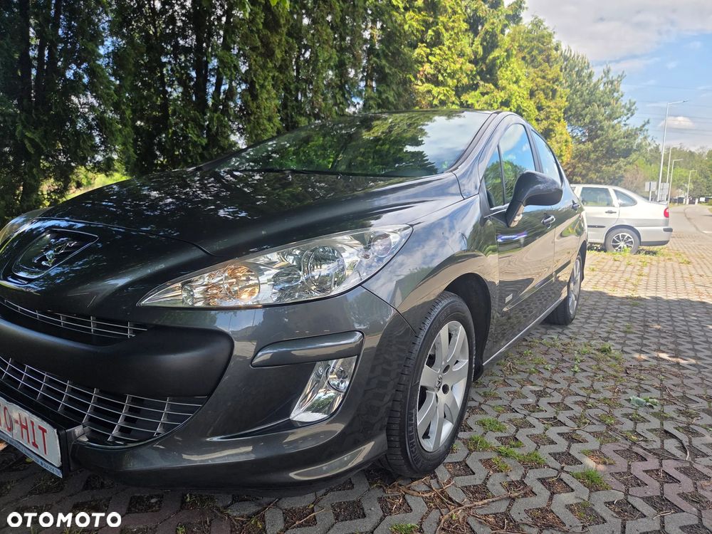 Peugeot 308 120 VTi Millesim 200 - 2