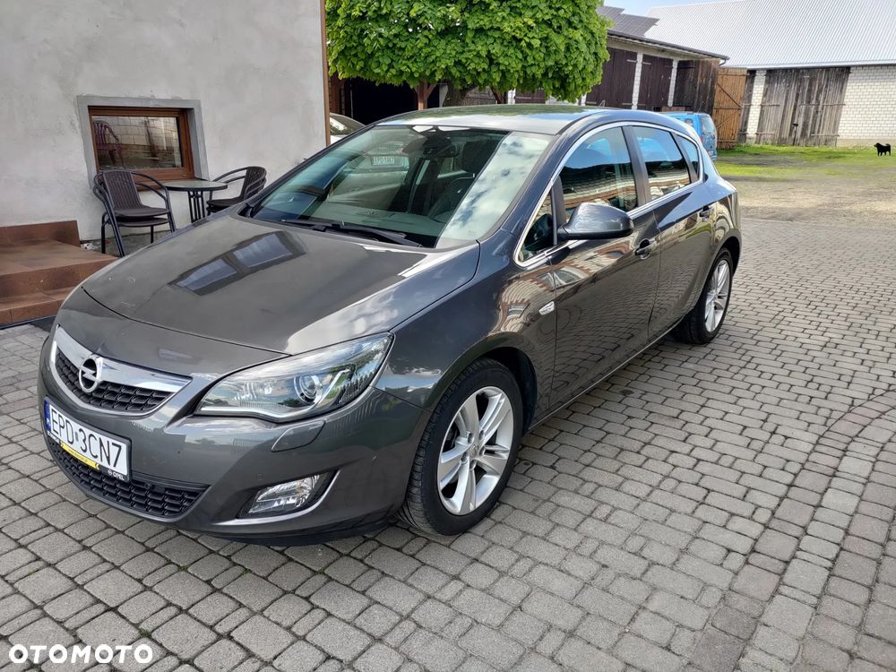 Opel Astra 2.0 CDTI Cosmo - 5
