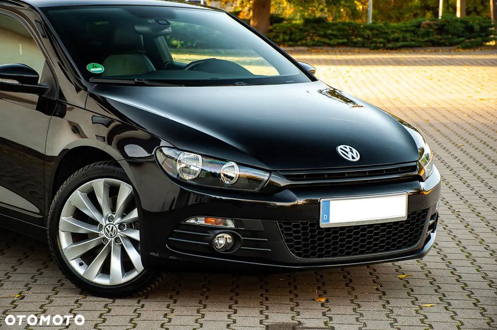 Volkswagen Scirocco 1.4 TSI DSG Match - 26