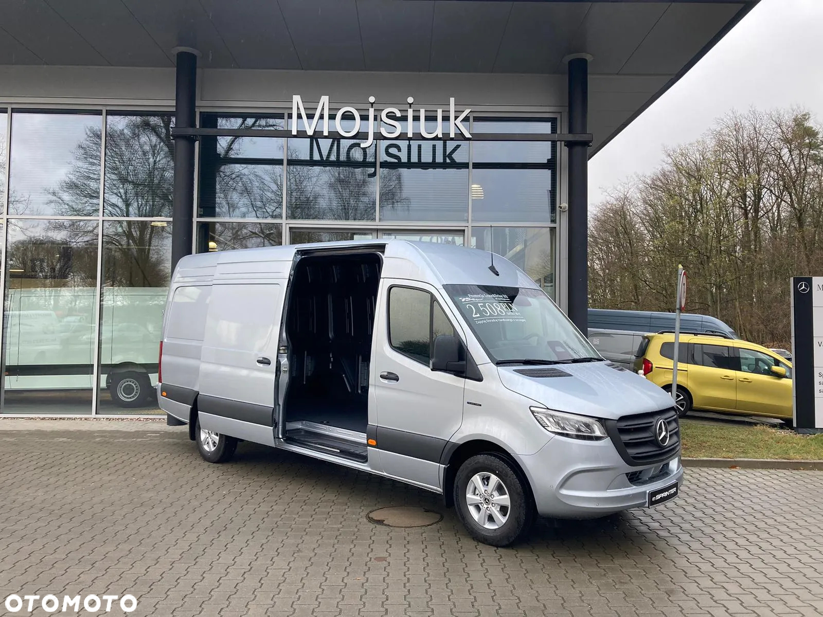 Mercedes-Benz eSprinter - 2
