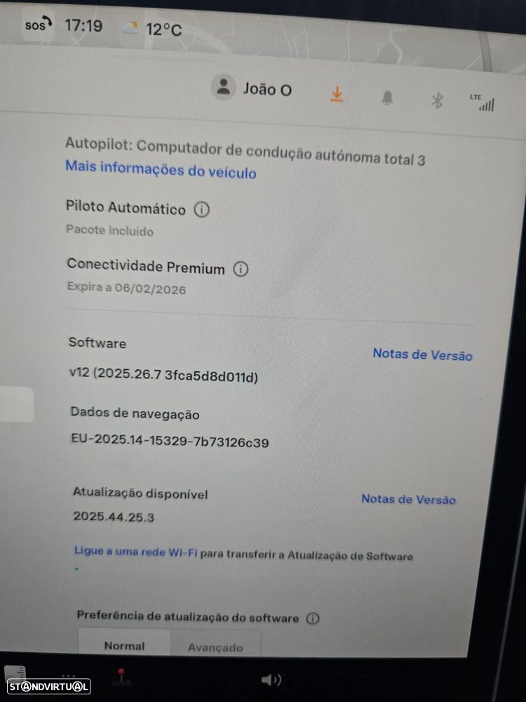 Tesla Model Y Long Range Dual Motor AWD - 17