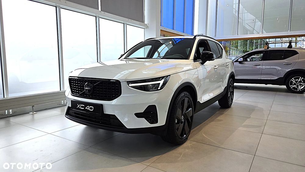 Volvo XC 40 B4 Plus Black Edition
