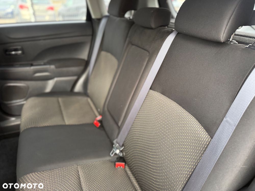 Mitsubishi ASX - 19