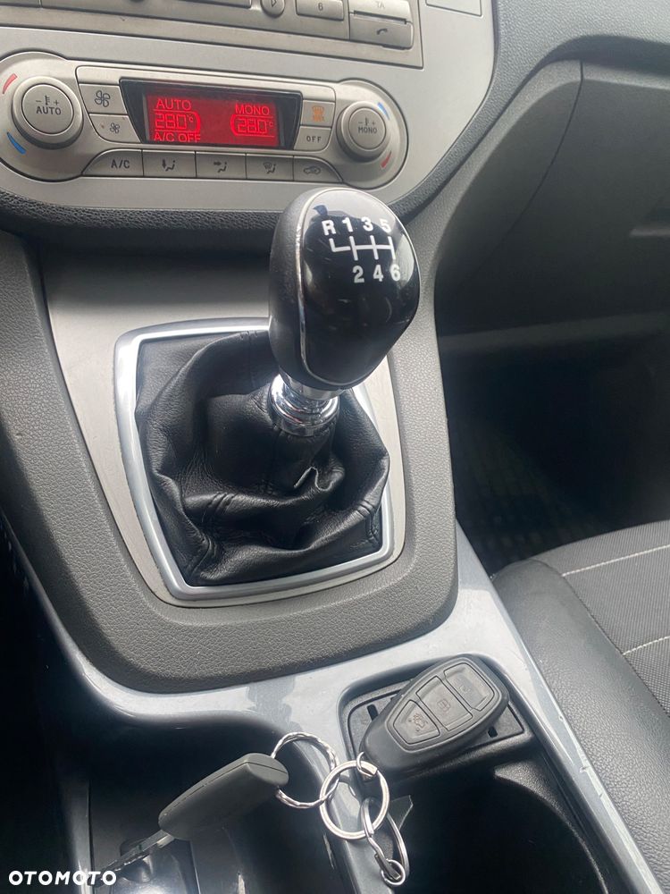 Ford Kuga 2.0 TDCi 4x4 Trend - 10