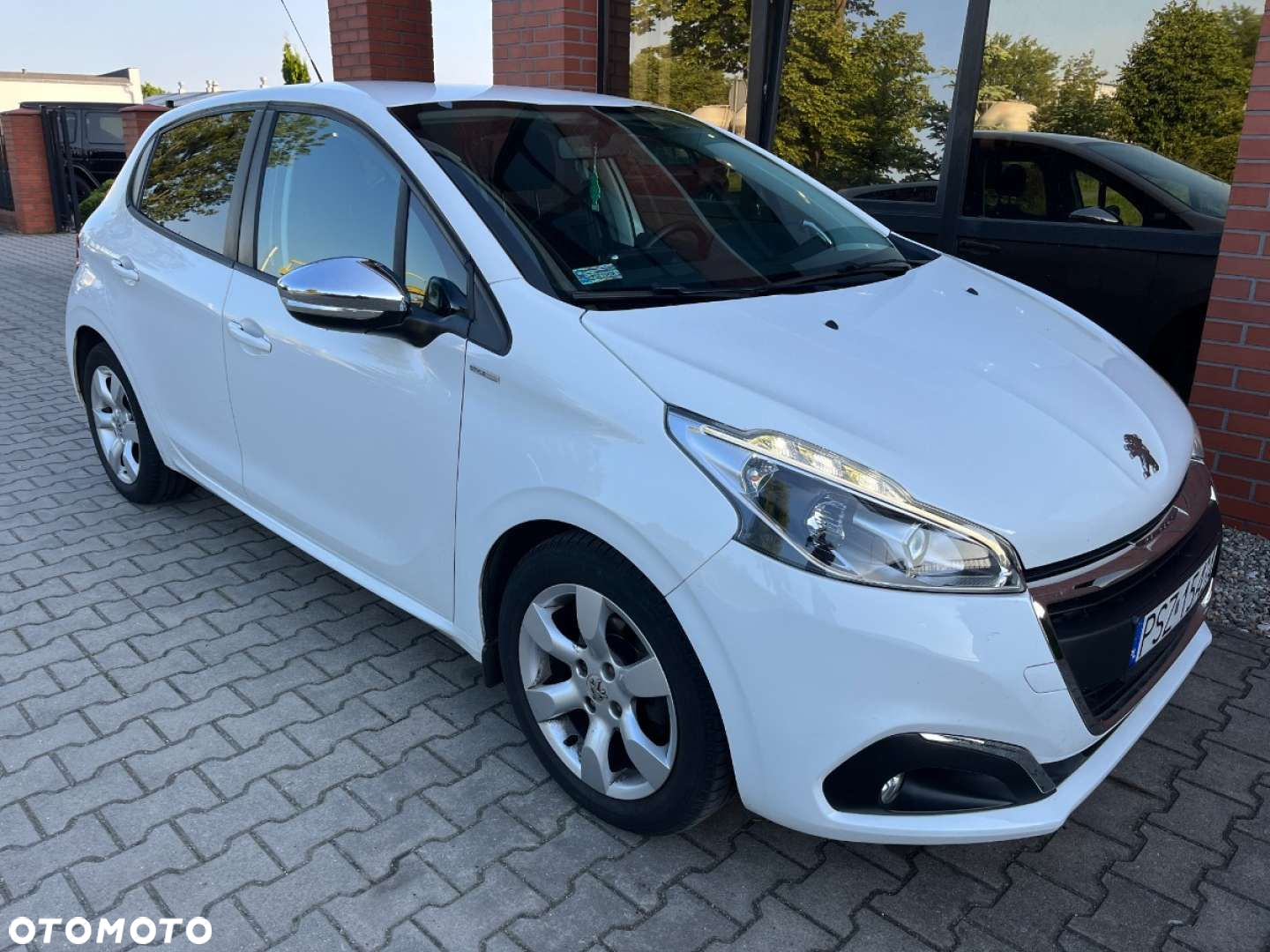 Peugeot 208 Blue-HDi 100 Stop&Start Style - 2