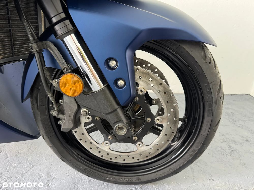 Yamaha FJR - 15