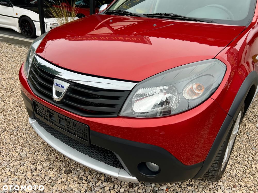 Dacia Sandero Stepway 1.6 - 4