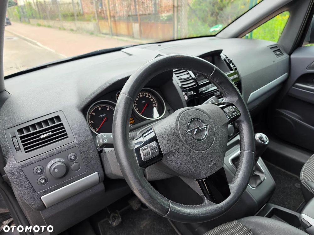 Opel Zafira 1.7 CDTI Cosmo - 29