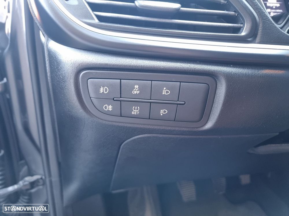 Fiat Tipo Station Wagon 1.3 M-Jet Lounge - 18