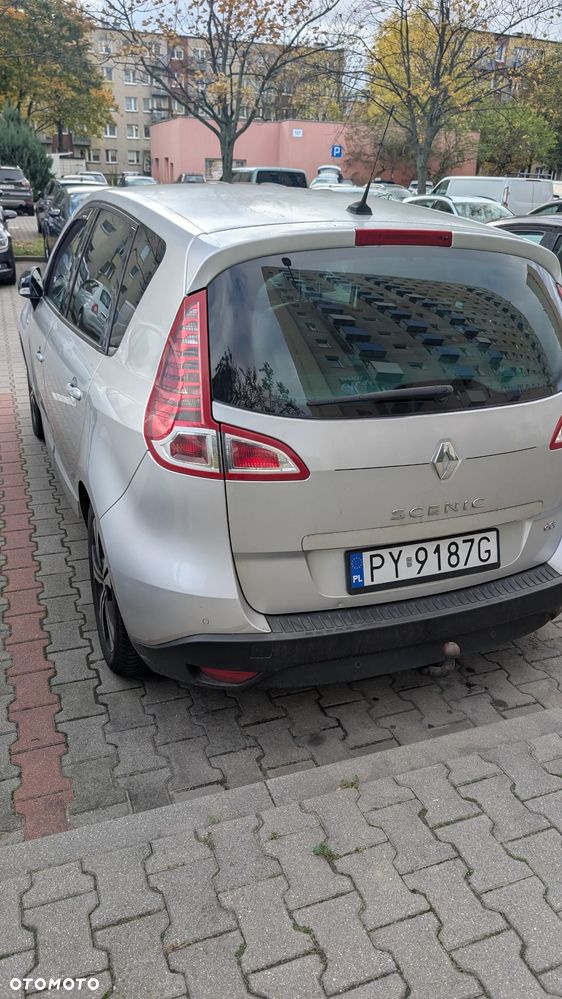 Renault Scenic 2011 photo 4