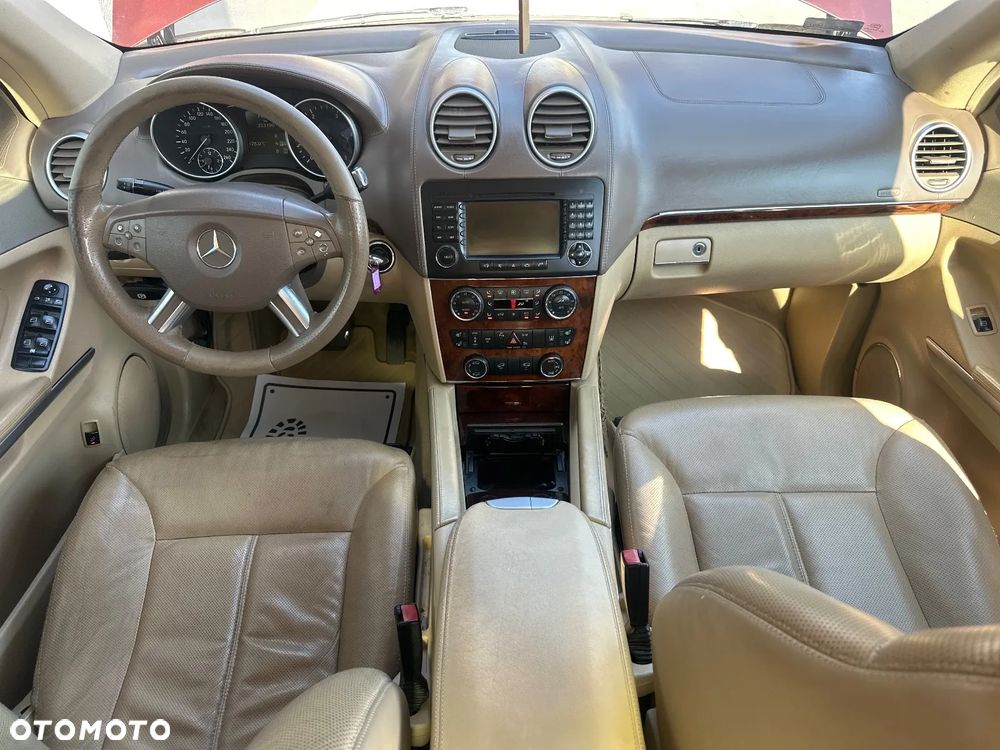 Mercedes-Benz GL - 17