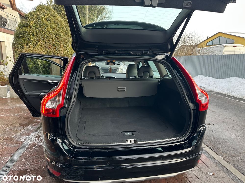 Volvo XC 60 D3 Drive-E Summum - 11