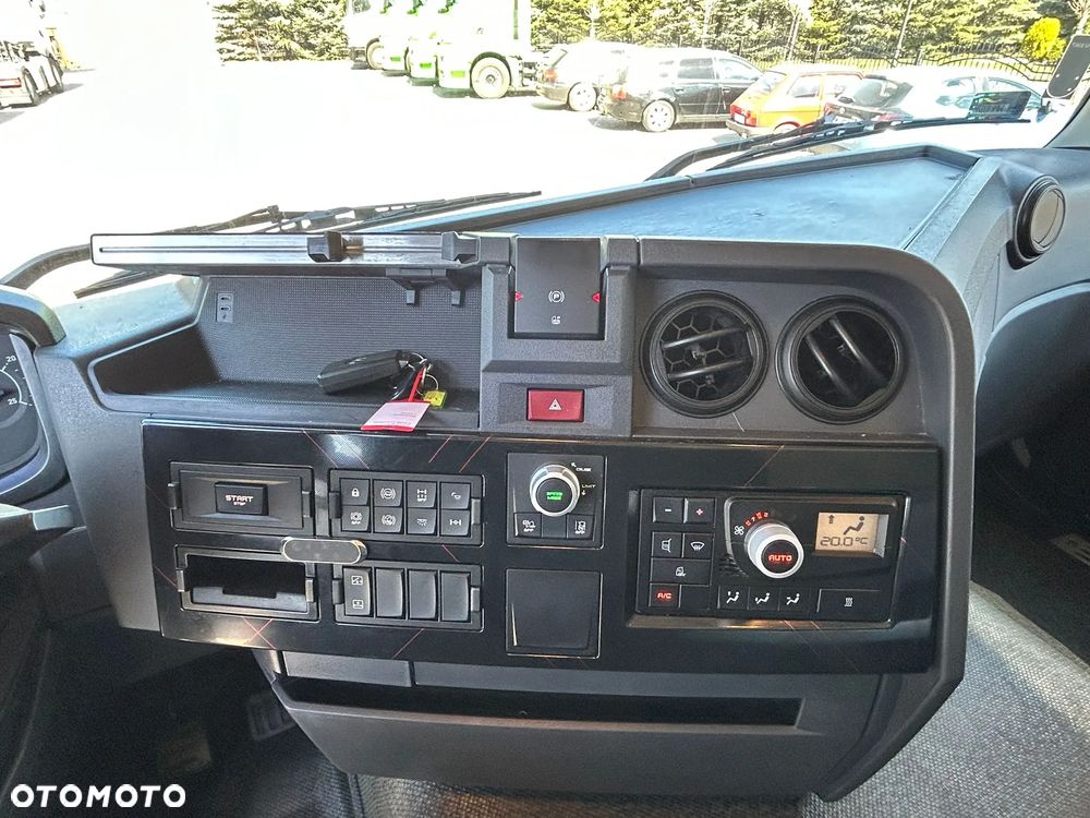 Renault T480 Euro 6 13L Salon Polska - 11