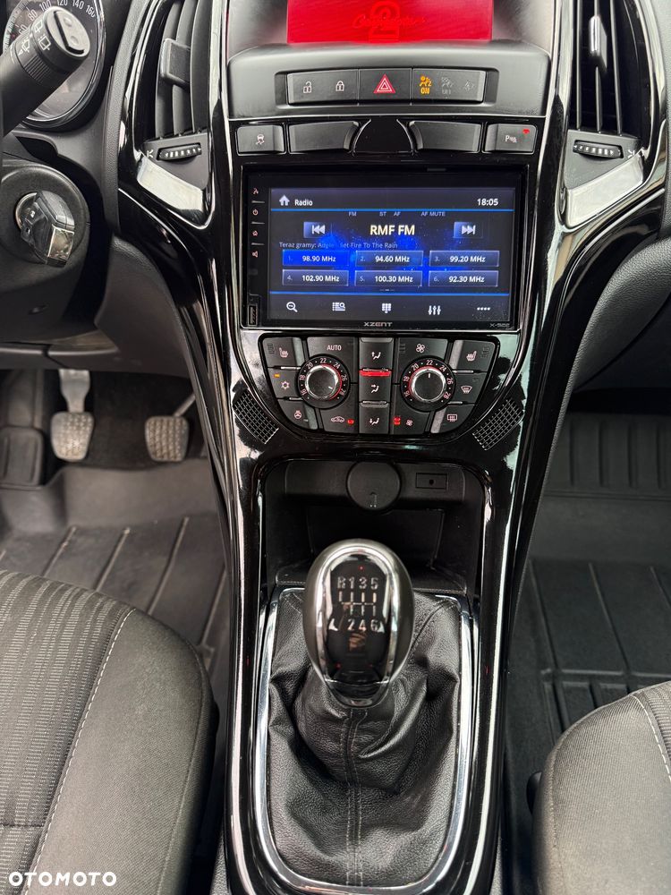 Opel Astra - 16