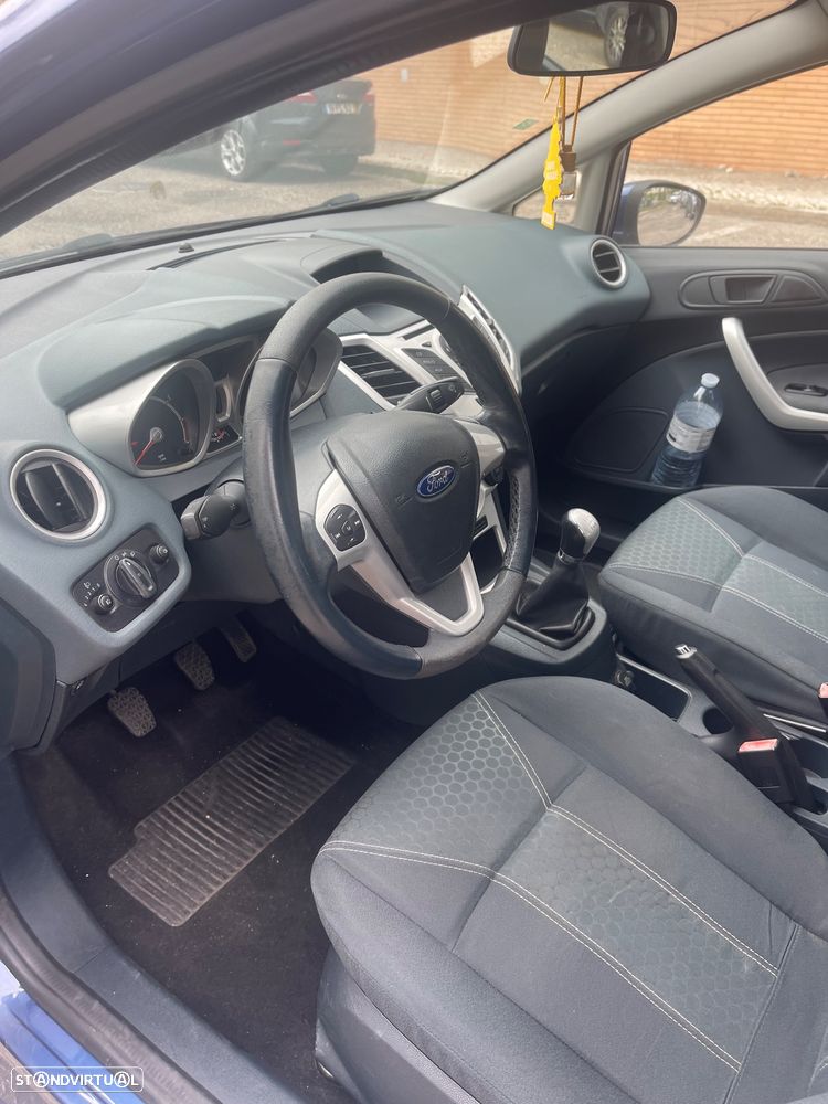 Ford Fiesta - 5