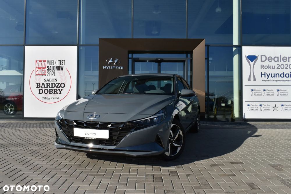 Hyundai Elantra 1.6 Smart - 1