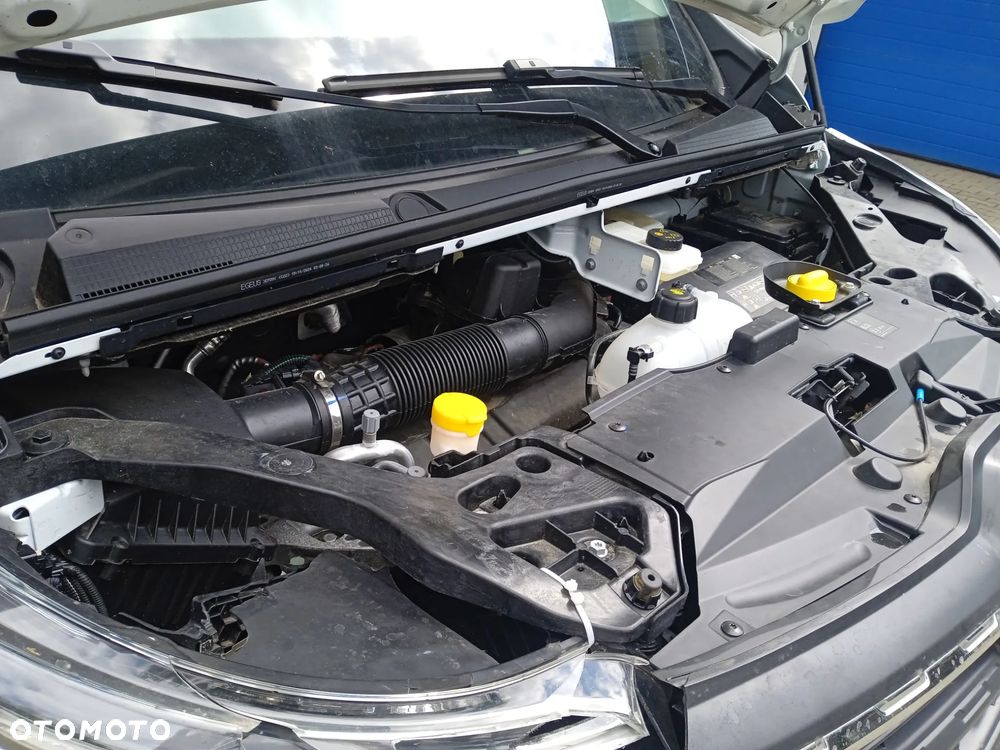 Renault Trafic - 15